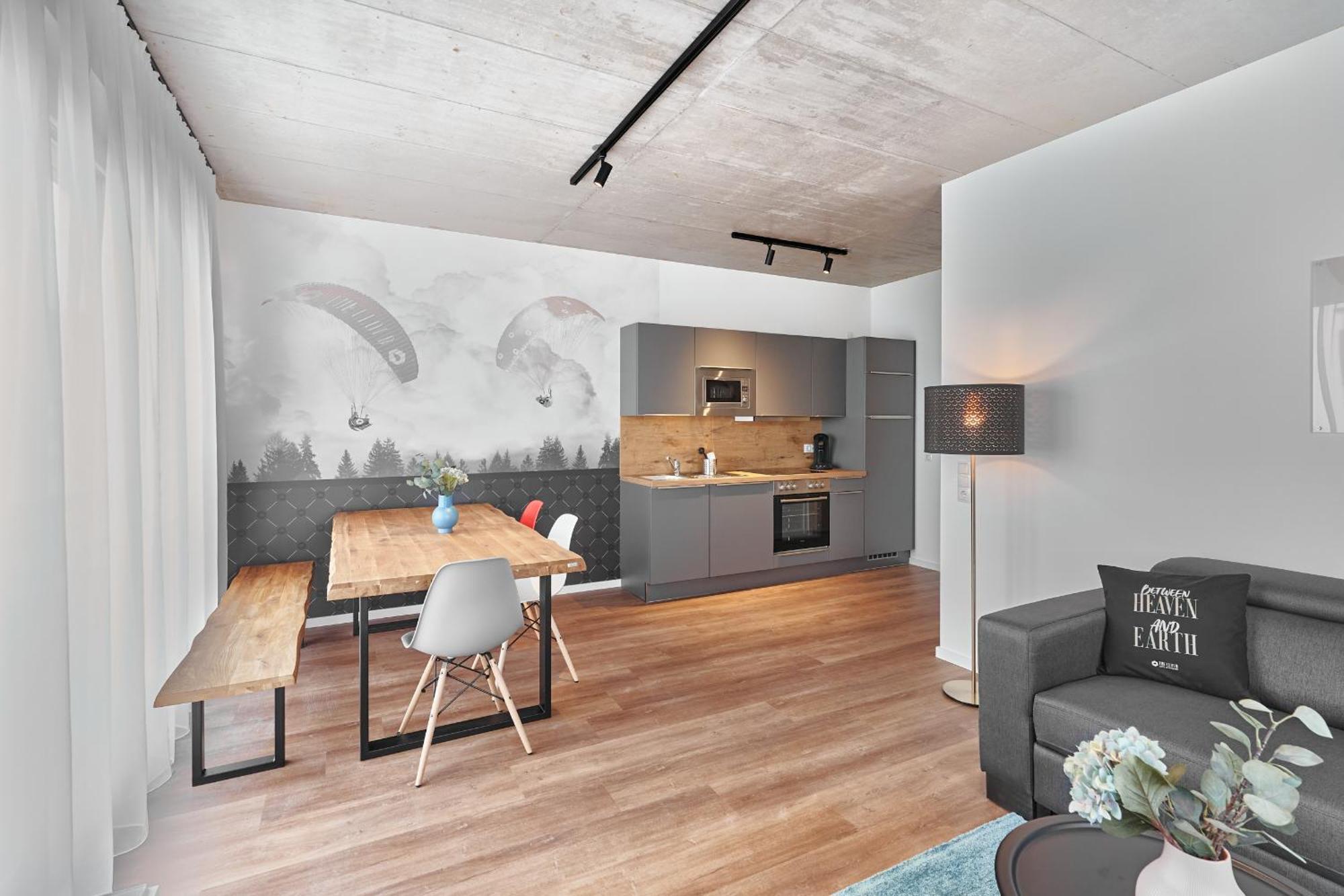 The Cloud Suite Apartments Фрайбург Стая снимка